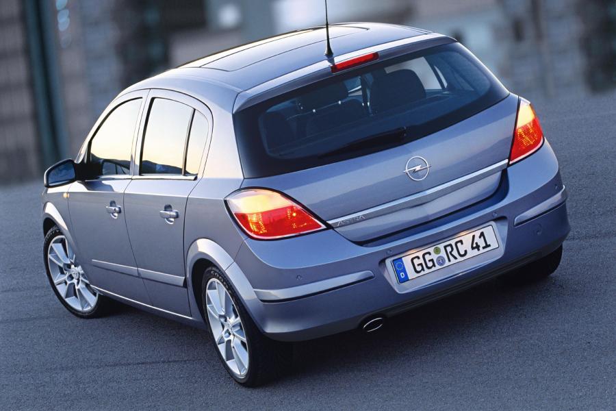  Opel Astra 2005 года  (фото 55 из 141)